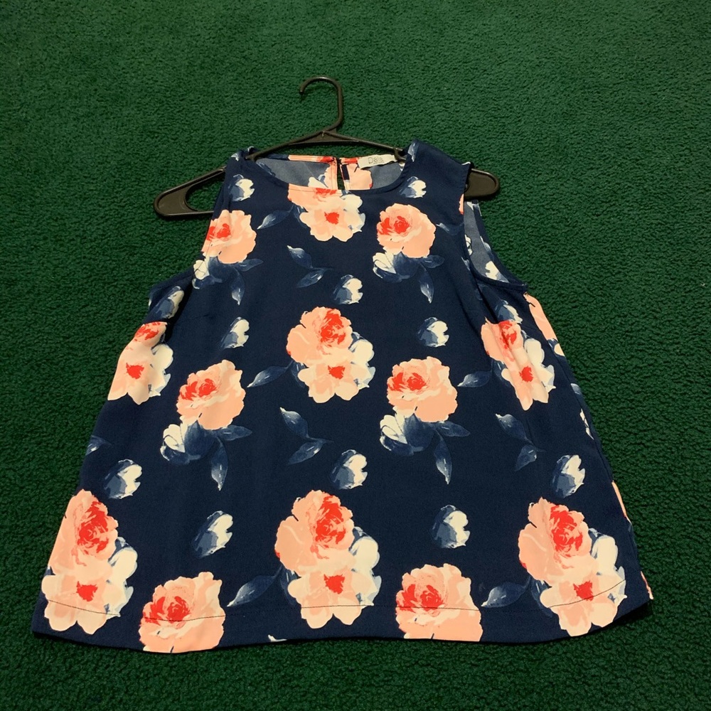 Floral Design Sleeveless Shirt From Dalia